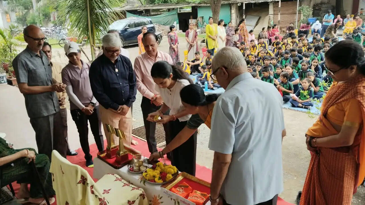 सीएस परीक्षा में देशभर में प्रथम विधि सुथार का नागदा में सम्मान, विद्यार्थियों के लिए बनीं प्रेरणा