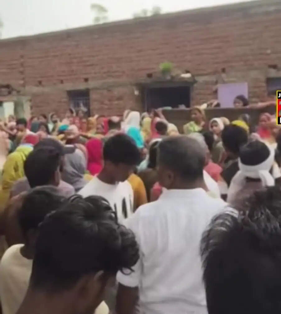 (अपडेट)  मां और 14 वर्षीय पुत्र की हत्या, जांच में जुटी पुलिस