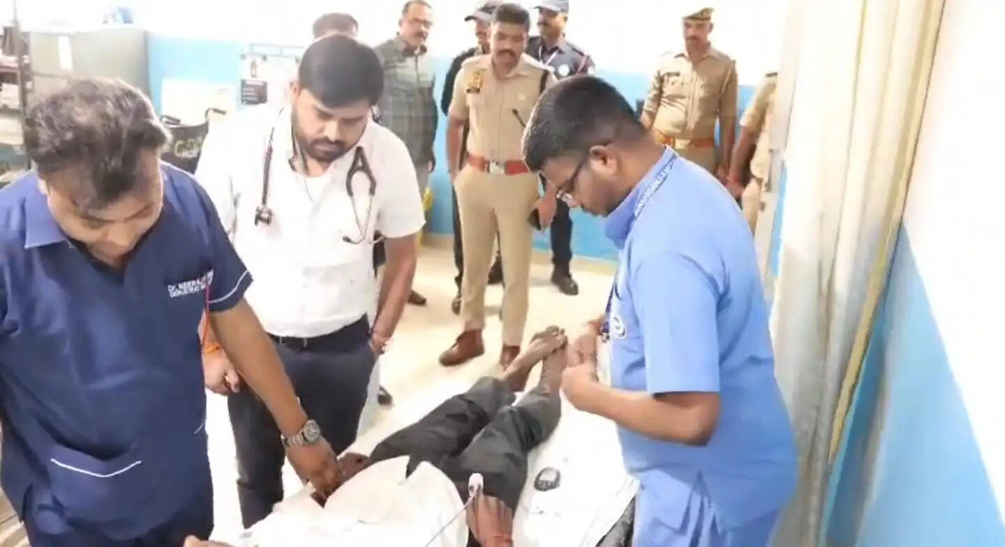 परीक्षा केंद्र पर अभ्यर्थी तबियत बिगड़ी, एसपी अपने वाहन से अस्पताल लेकर पहुंचे