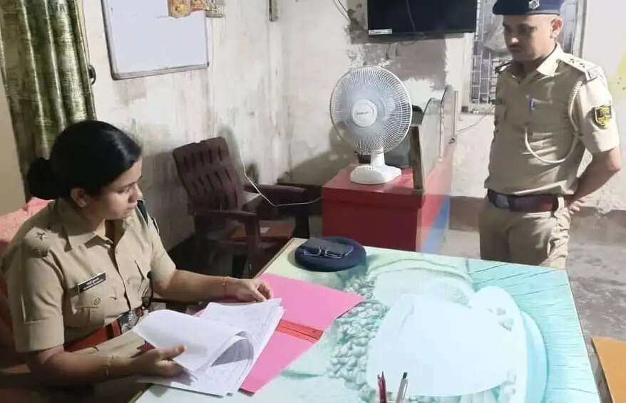 लंबित कांडों के त्वरित निष्पादन को लेकर ग्रामीण एसपी ने की समीक्षा