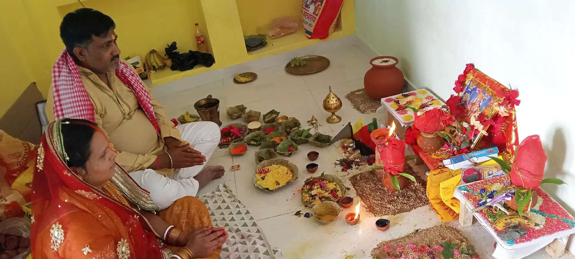 वासंतिक नवरात्र के चौथे दिन भक्तों ने माता कुष्मांडा की पूजा-अर्चना