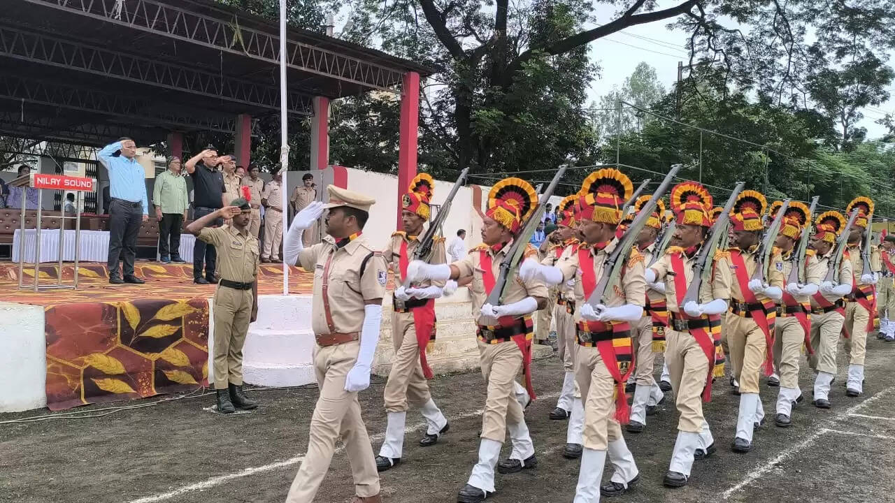 अनूपपुर: 79 वें स्वतंत्रता दिवस: फुल ड्रेस रिहर्सल में विद्यार्थियों ने दी सांस्कृतिक कार्यक्रम की प्रस्तुति