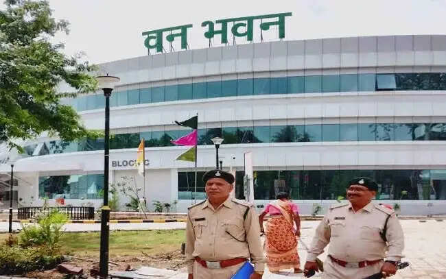 मप्र ने इंटरपोल के रेड नोटिस वाले तीन अंतरराष्ट्रीय वन्यजीव तस्करों पर घोषित किया दो लाख रुपये का इनाम