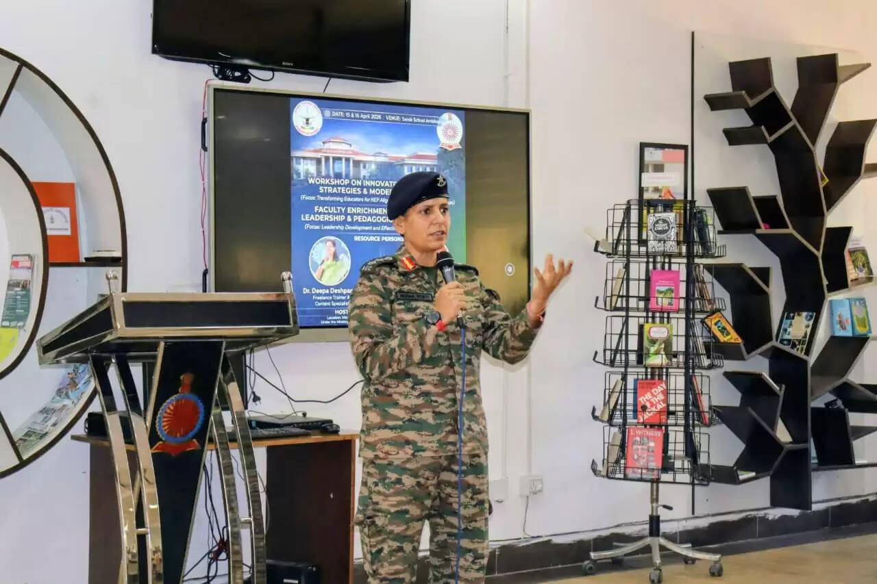 अंबिकापुर : सैनिक स्कूल में नवाचारी शिक्षण पद्धतियों पर दो दिवसीय कार्यशाला संपन्न