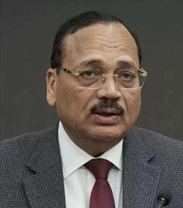 कॉकरोच वाली टिप्पणी काे गलत तरीके से पेश किया गया : चीफ जस्टिस सूर्यकांत