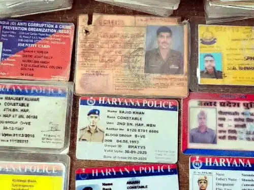 फरीदाबाद : टोल बचाने को बना रहे फर्जी आई कार्ड, तीन हजार कार्ड जब्त