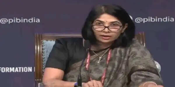 देश में जरूरी वस्तुओं की कीमतों में असामान्य उतार-चढ़ाव नहीं, स्थिति पर सरकार की नजर