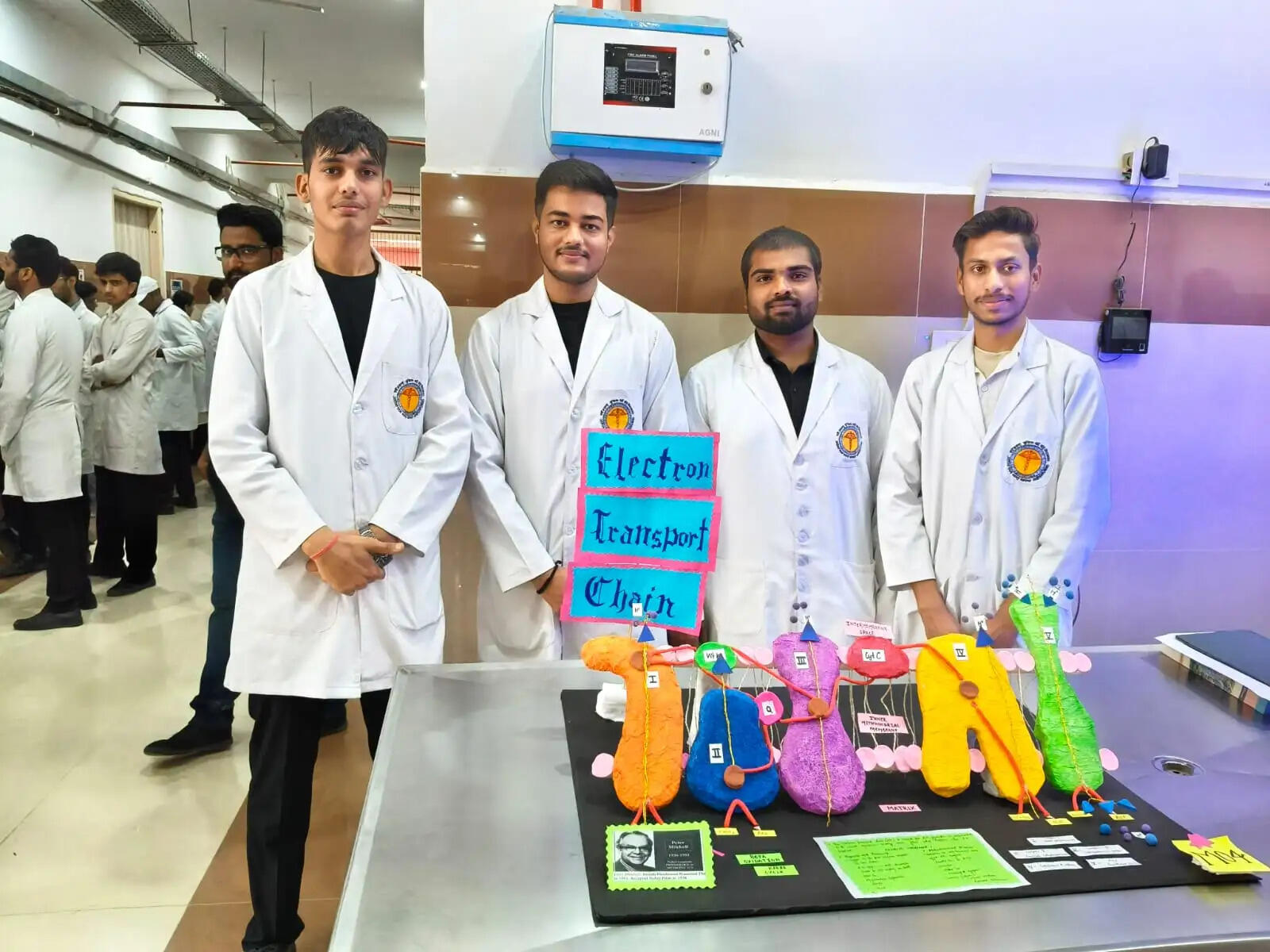 एमबीबीएस छात्रों ने 'नवाचारी शिक्षण विधियों' से दिखाया विज्ञान का जादू