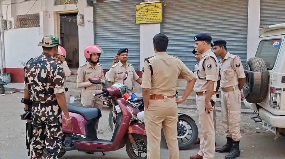 दुर्गा पूजा को लेकर भागलपुर पुलिस अलर्ट, सिटी एसपी के नेतृत्व में चला सघन वाहन जांच अभियान