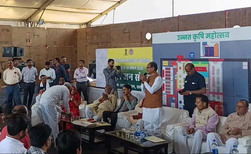 किसान समृद्ध होंगे तो देश भी खुशहाल होगा, इसके लिए उनकी आय बढ़ना जरूरी : शिवराज सिंह