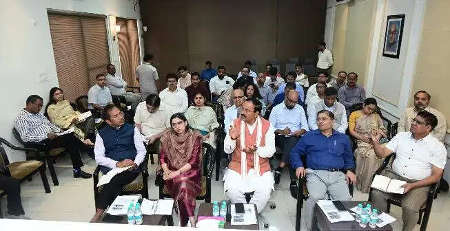 प्रदेश में एक करोड़ लखपति दीदी हर हाल में बनाना है : केशव प्रसाद मौर्य