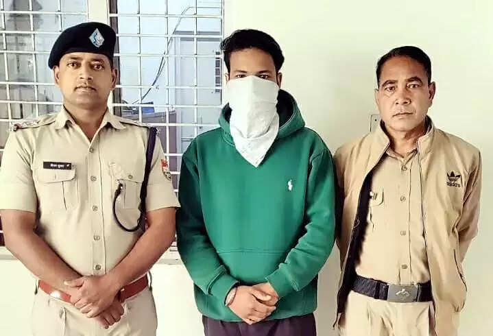 ऑपरेशन प्रहार के तहत फरार वारंटी गिरफ्तार