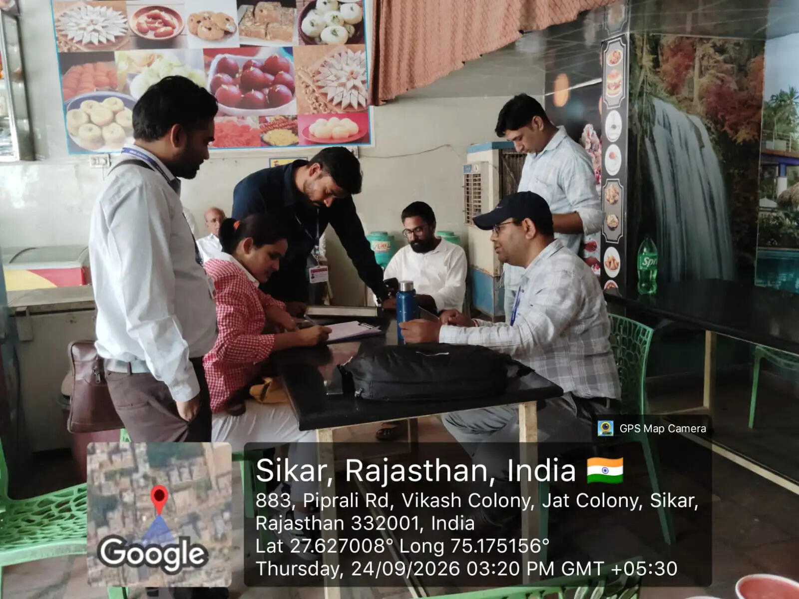 अस्पतालों की कैंटीन और आसपास खाद्य प्रतिष्ठानों पर चला ‘मिलावट पर वार’, 1500 किलो खाद्य सामग्री नष्ट