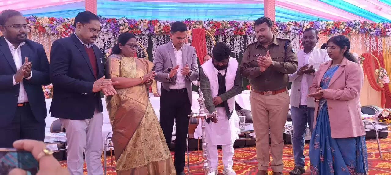 वीर शहीद तेलंगा खड़िया जैव विविधता पार्क का विधायक ने किया लोकार्पण