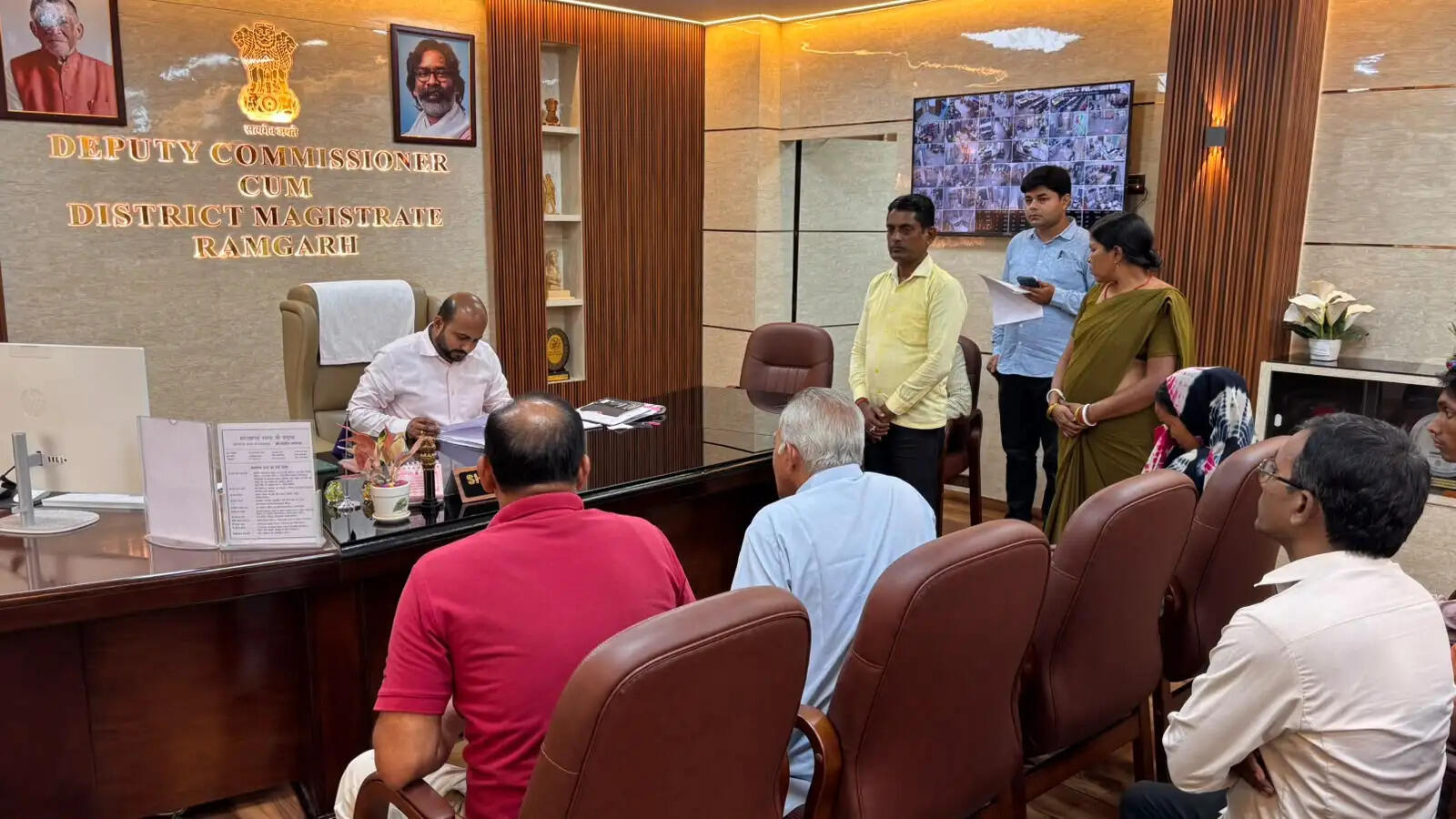 जन समस्याओं के त्वरित निष्पादन के लिए डीसी ने अधिकारियों को दिए निर्देश