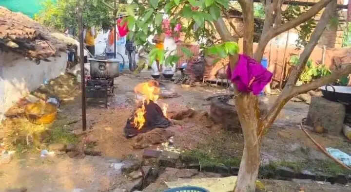 बरात आने से पहले शादी घर के सिलिंडर में लगी आग