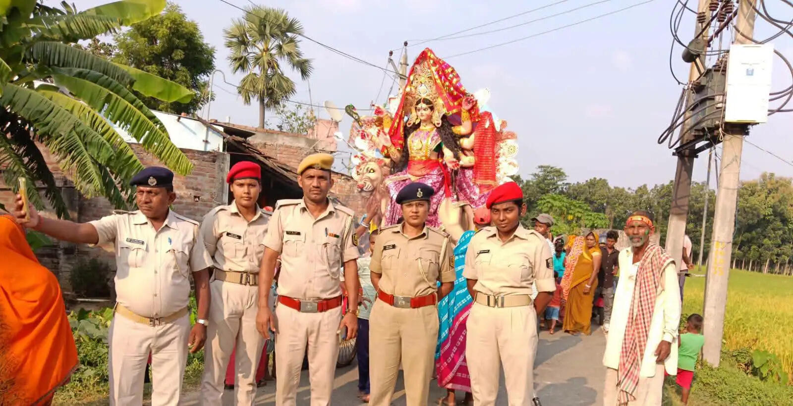 मूर्ति विसर्जन को लेकर भागलपुर पुलिस अलर्ट, एसएसपी ने दिए शांतिपूर्ण माहौल में त्योहार संपन्न कराने के निर्देश