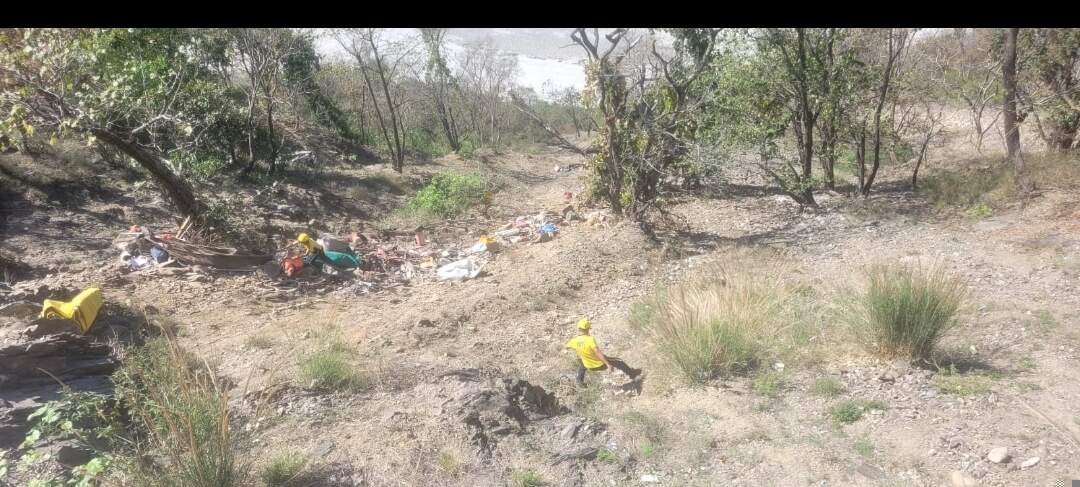 ट्रक खाई में गिरने से चालक की मौत