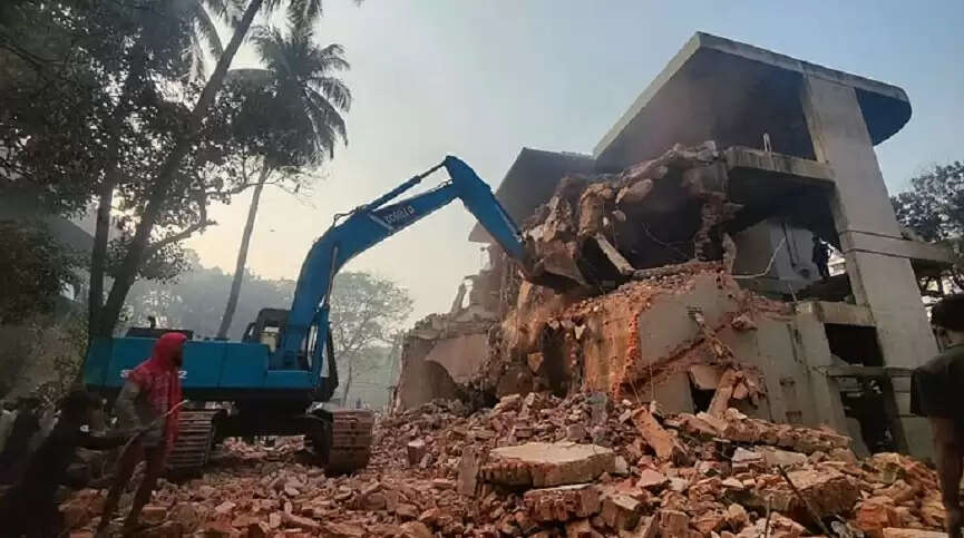 बांग्लादेश में बंगबंधु के आवास की ईंट से ईंट बजा दी गई, अंतरिम सरकार तमाशबीन&nbsp;