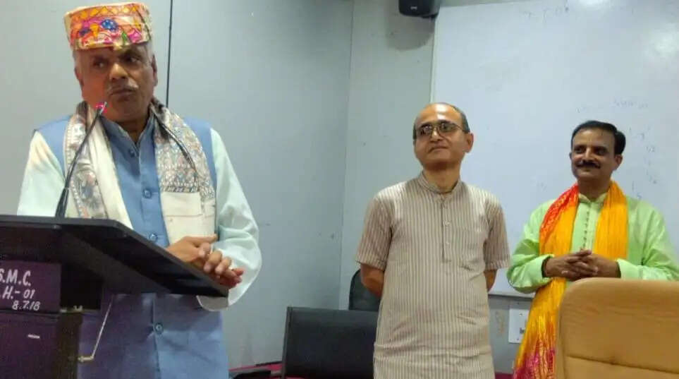 मैथिली साहित्य में 'श्री राधा' पुस्तक का भव्य लोकार्पण