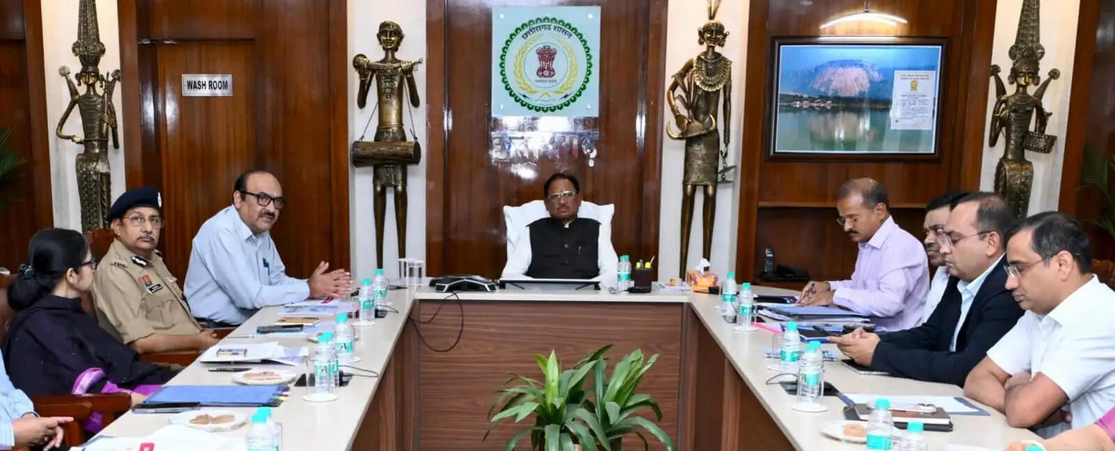 मुख्यमंत्री साय की सख्त चेतावनी, “अफवाह फैलाने और कालाबाजारी पर होगी कड़ी कार्रवाई”