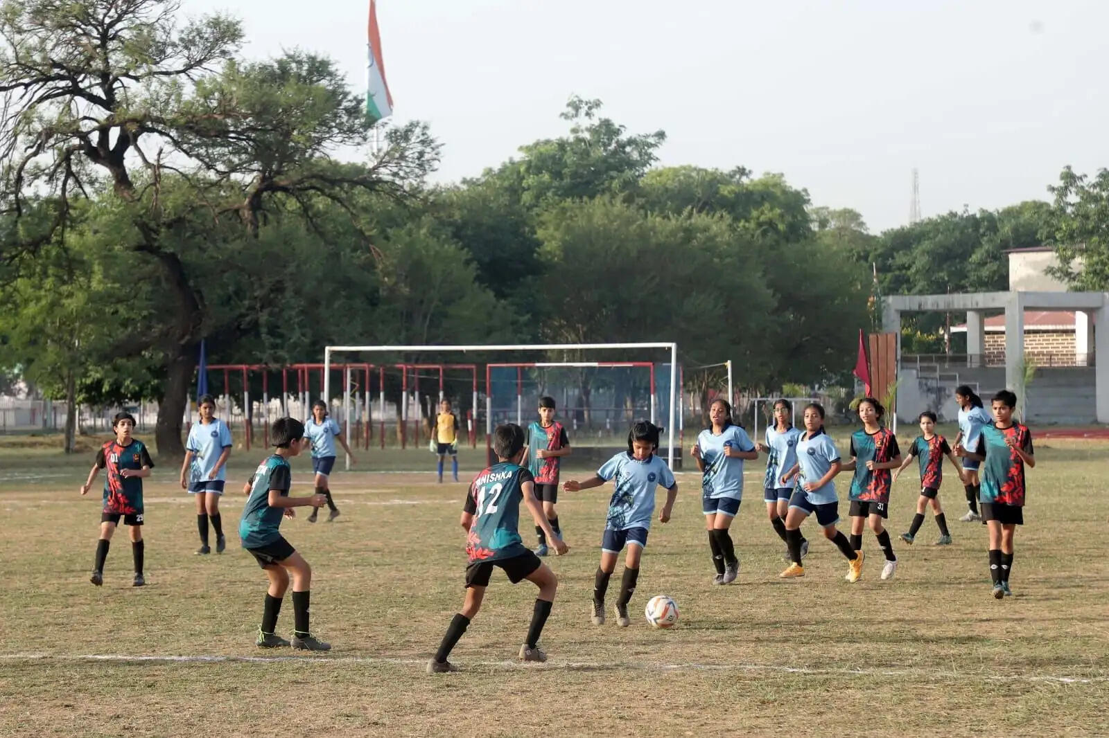 अखिल भारतीय आईपीएससी फुटबॉल टूर्नामेंट में रोमांचक मुकाबले,&nbsp; खिलाड़ियों ने दिखाया उत्कृष्ट खेल