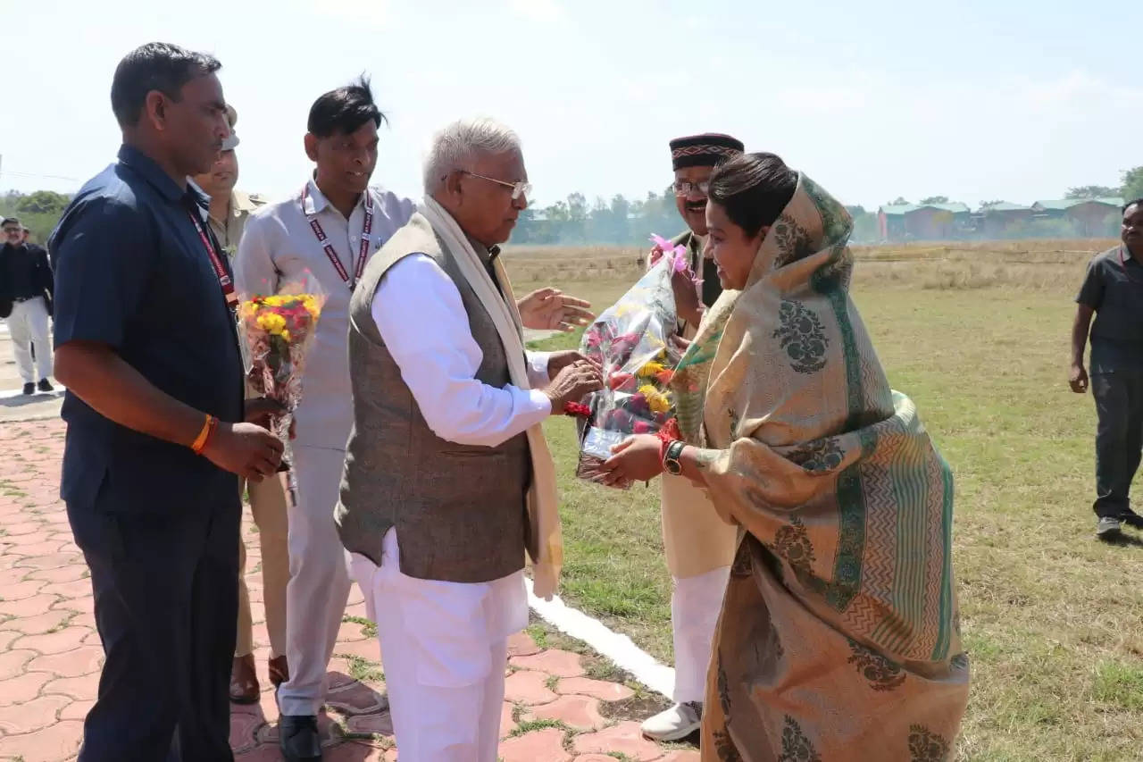 जनजातीय समुदाय बच्चों को शिक्षा प्रदान कर उनके विकास का मार्ग प्रशस्त करें: राज्यपाल पटेल