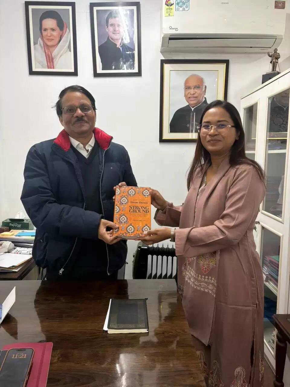 मंत्री ने दिल्ली दौरे में कांग्रेस के वरिष्ठ नेताओं से की मुलाकात