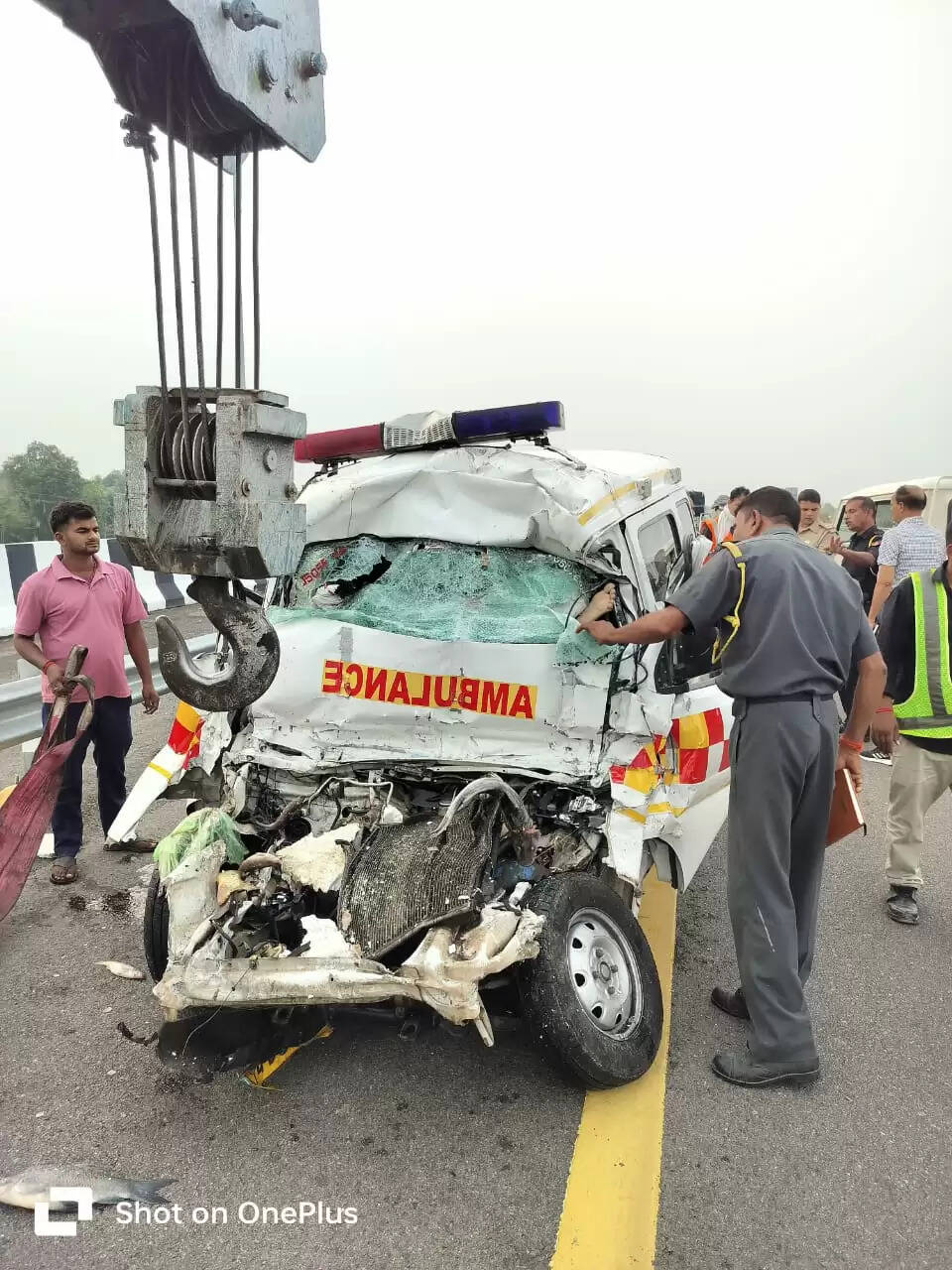 उत्तर प्रदेशः भीषण सड़क हादसे में 5 की मौत, एक घायल