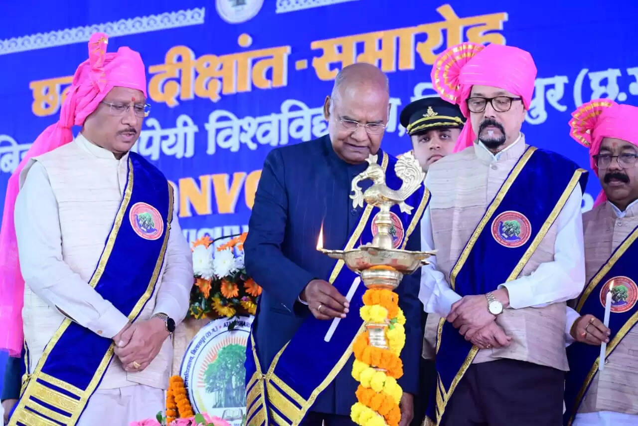 यदि आप प्रयास करना नहीं छोड़ते, तो आप हमेशा पहले स्थान पर हो सकते हैं : पूर्व राष्ट्रपति कोविंद