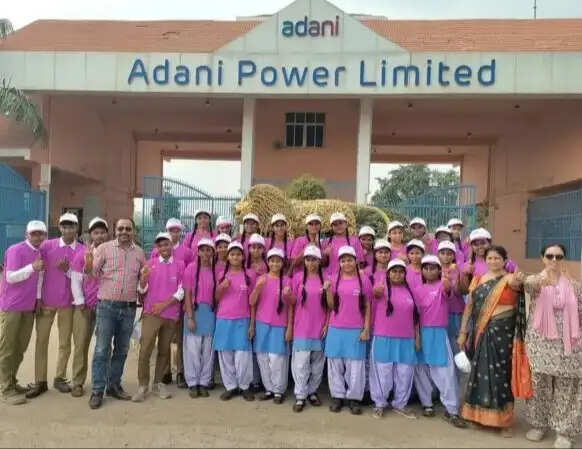 अडानी पावर प्लांट के शैक्षणिक भ्रमण से विद्यार्थियों ने सीखी विद्युत उत्पादन की प्रक्रिया