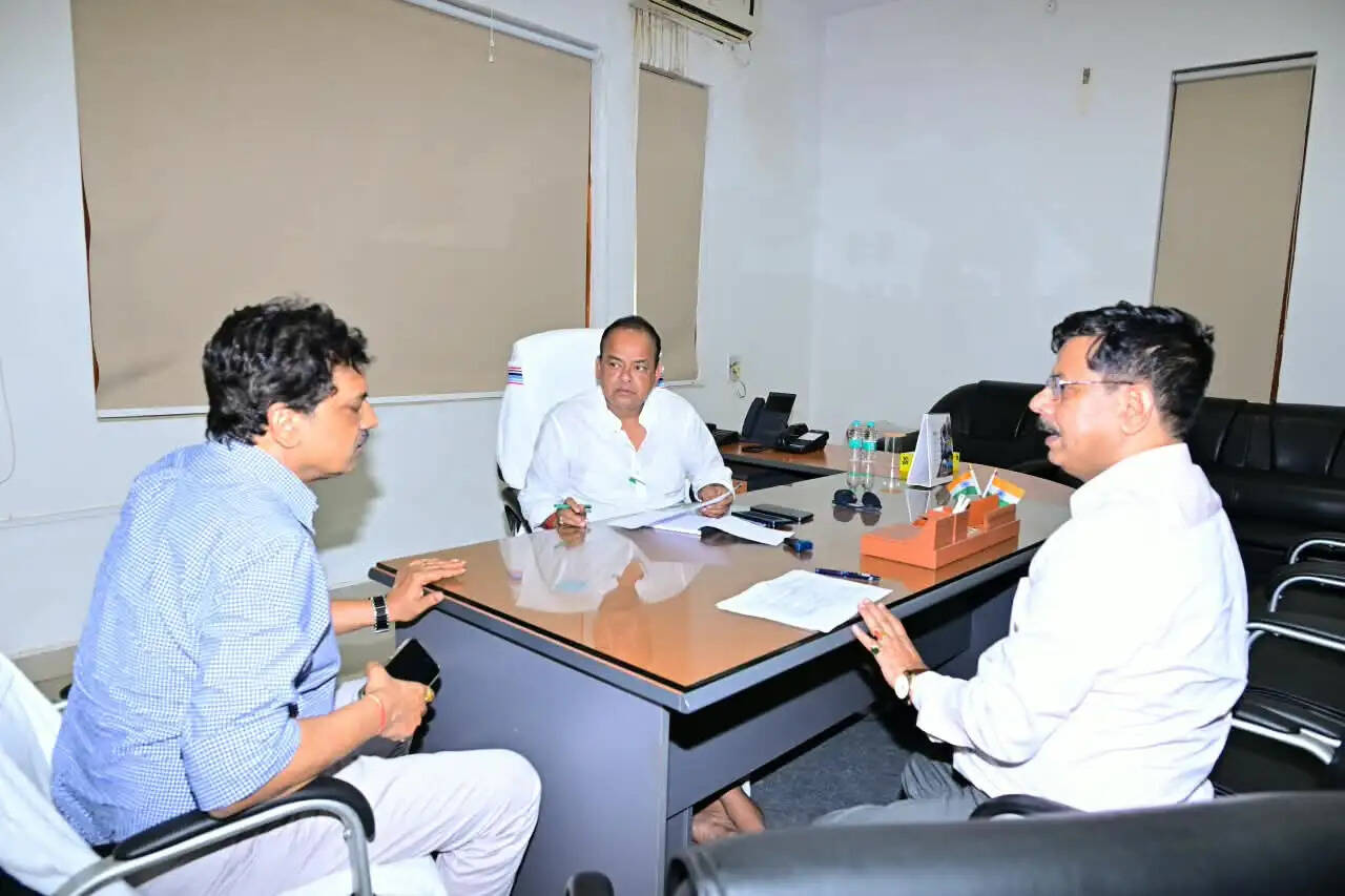 झारखंड में दक्षिण भारत से आएंगे 1,200 चिकित्सक : इरफान