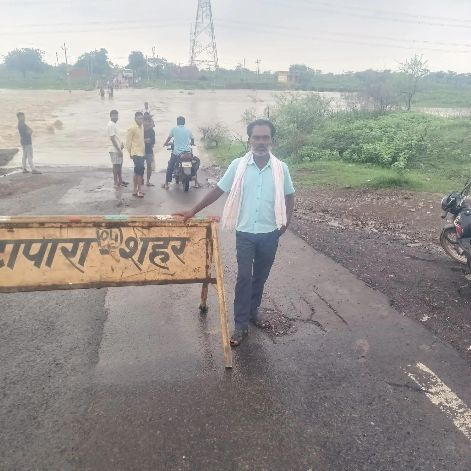 बाढ़ प्रभावित जिले के पांच पुल आवागमन के लिए बंद