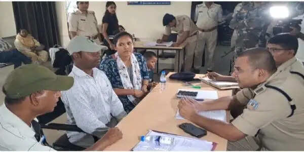 जन शिकायत समाधान कार्यक्रम में एसएसपी ने सुनी लोगों की समस्याएं, निष्पादन के निर्देश