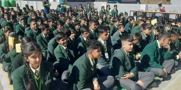 विश्व एड्स दिवस पर जागरूकता कार्यक्रम