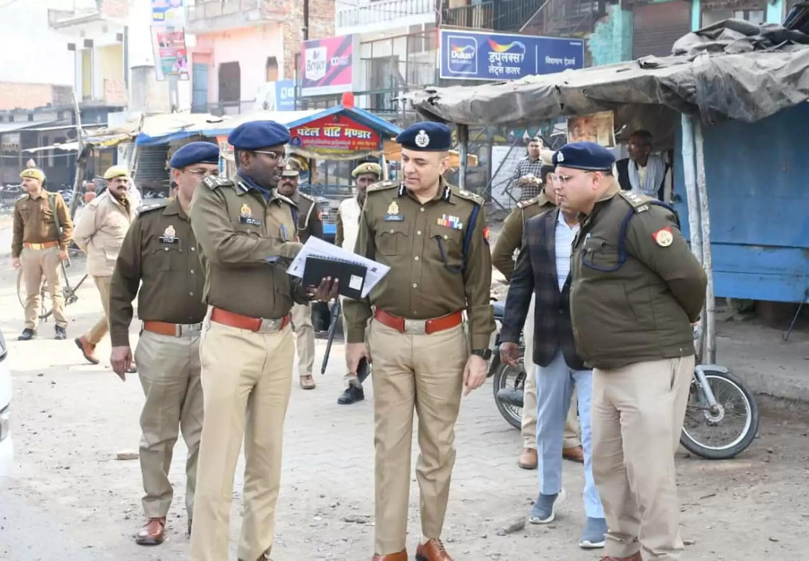 एडीजी ज्योति नारायण&nbsp;ने किया धर्मनगरी चित्रकूट का दौरा, माघ मेले की तैयारियों का लिया जायजा