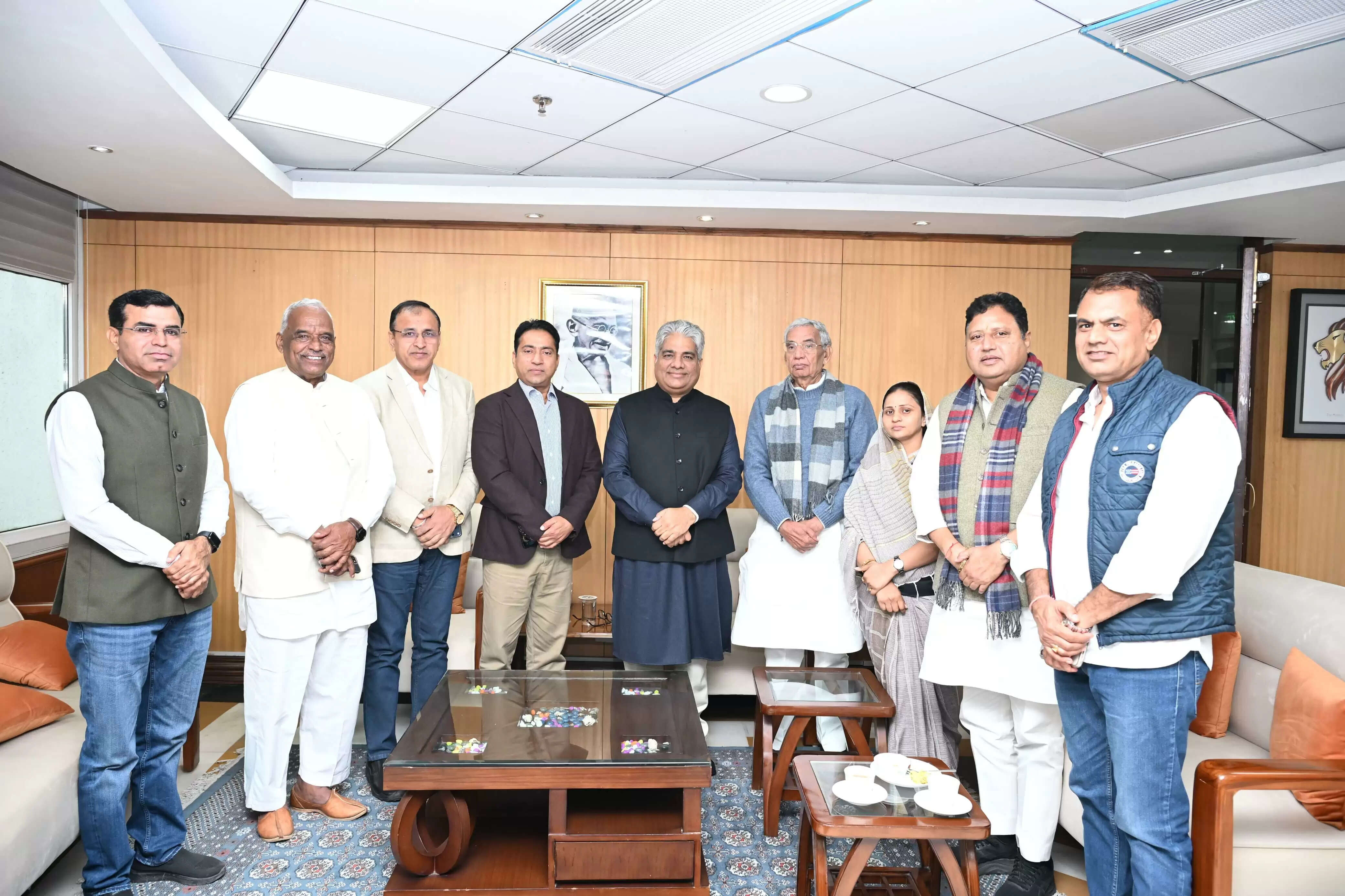 खारा औद्योगिक क्षेत्र में प्रदूषण से मुक्ति और सुजानदेसर में गंदे पानी की समस्या के निराकरण की मांग