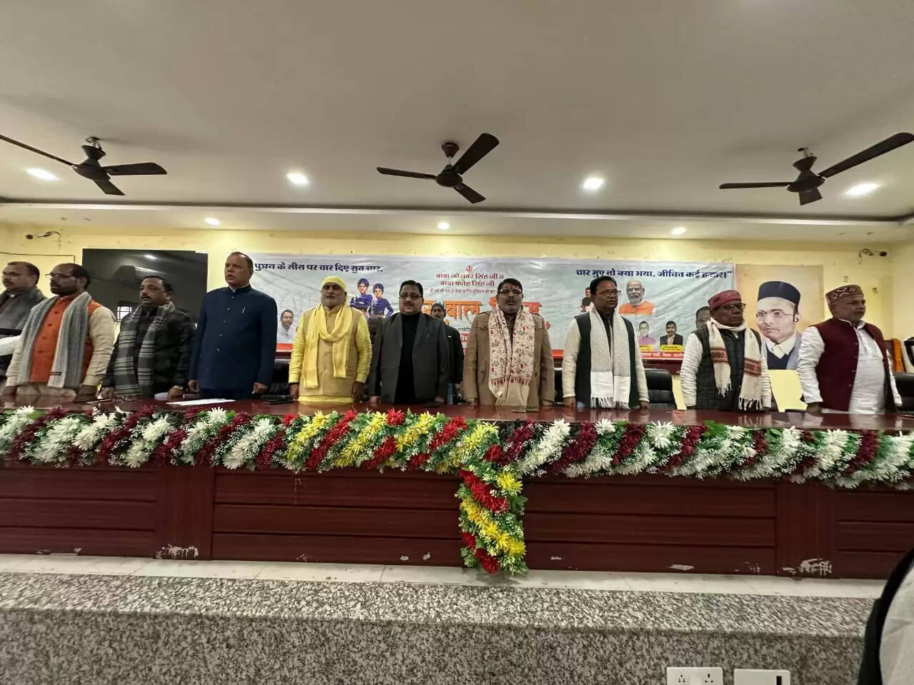 वीर शाहजादों का बलिदान अविस्मरणीय : डॉ राधा मोहन दास अग्रवाल