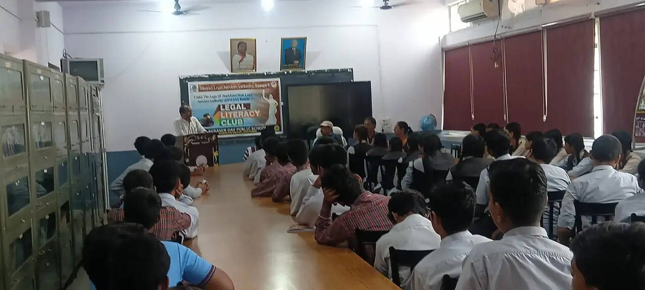 अग्रसेन डीएवी में विद्यार्थियों को बताए गए कानूनी अधिकार