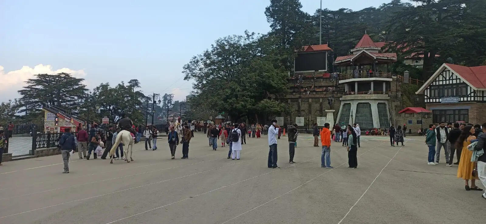 हिमाचल में 15 अक्टूबर तक मौसम खराब, तीन जिलों में येलो अलर्ट
