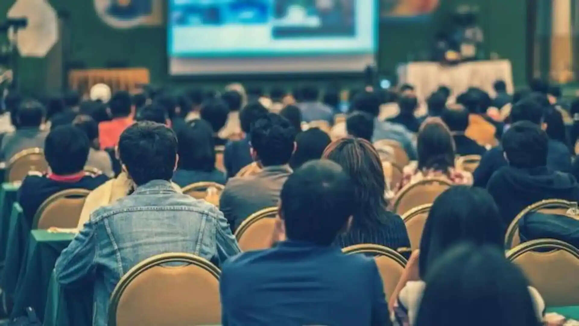 कोचिंग संस्थानों पर सख्ती: जिला कलेक्टर ने दिए फायर ऑडिट के आदेश