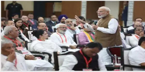 जल प्रबंधन में एआई के इस्तेमाल से मजबूत करें डेटा व्यवस्था : प्रधानमंत्री