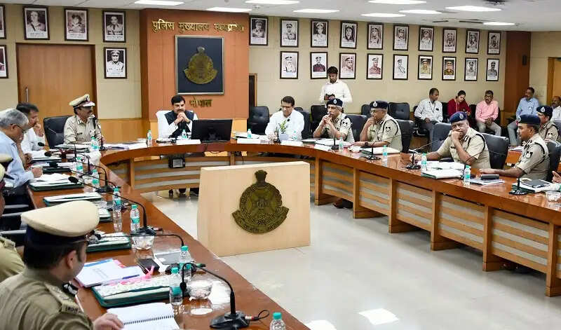 नागरिकों की सुरक्षा और कानून व्यवस्था के प्रति विश्वास बनाए रखना पुलिस का पहला कर्तव्य : मुख्यमंत्री डॉ. यादव