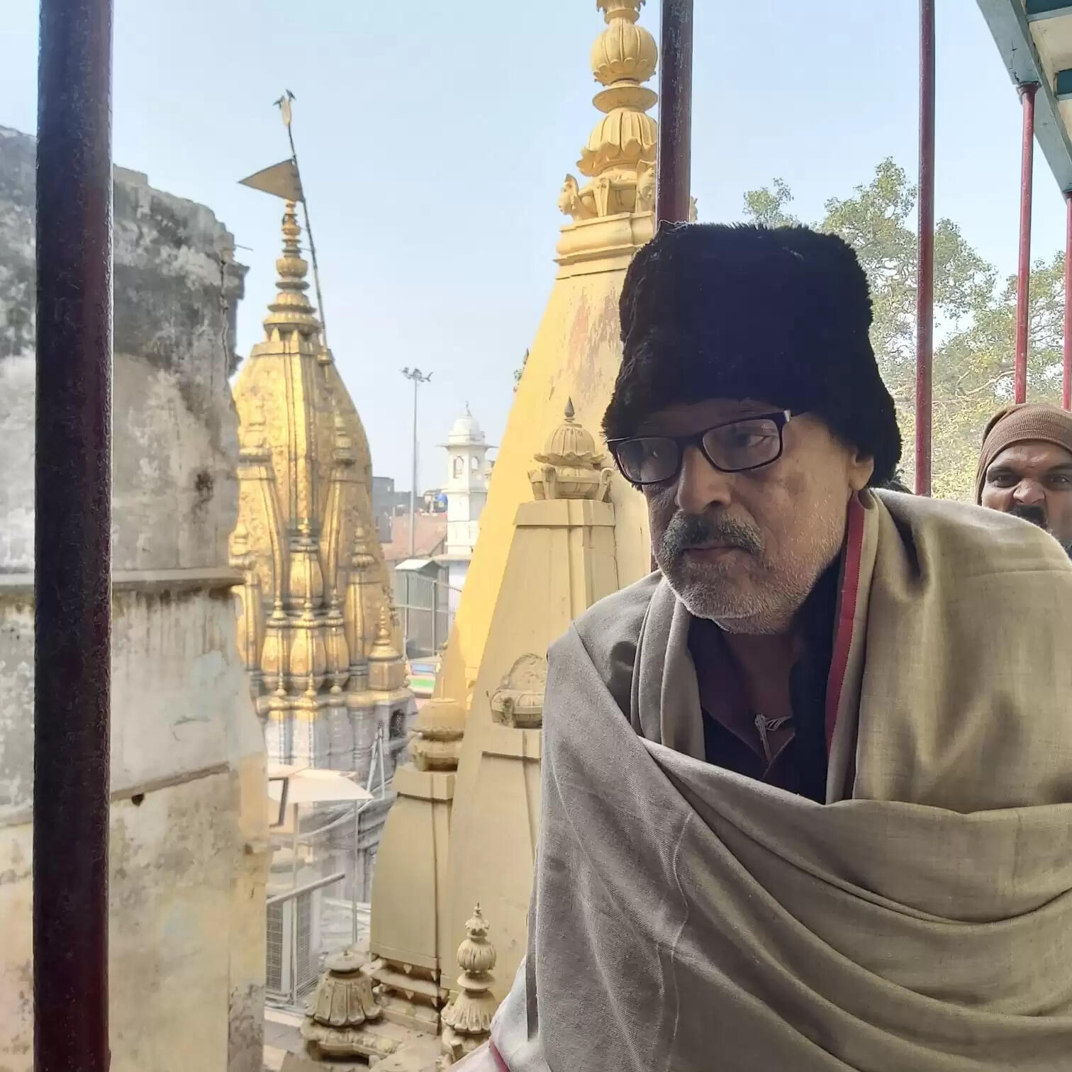 श्री काशी विश्वनाथ मंदिर के पूर्व महंत के निधन पर सीएम योगी ने जताया दुख