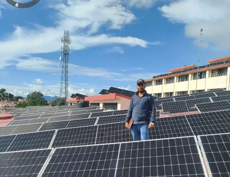 सरकारी भवनों में सोलर प्लांट से बिजली खर्च में होगी कमी