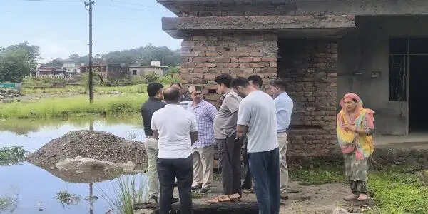 फोरलेन निर्माण से सिहुवा में जलभराव : उप मुख्य सचेतक ने किया औचक निरीक्षण