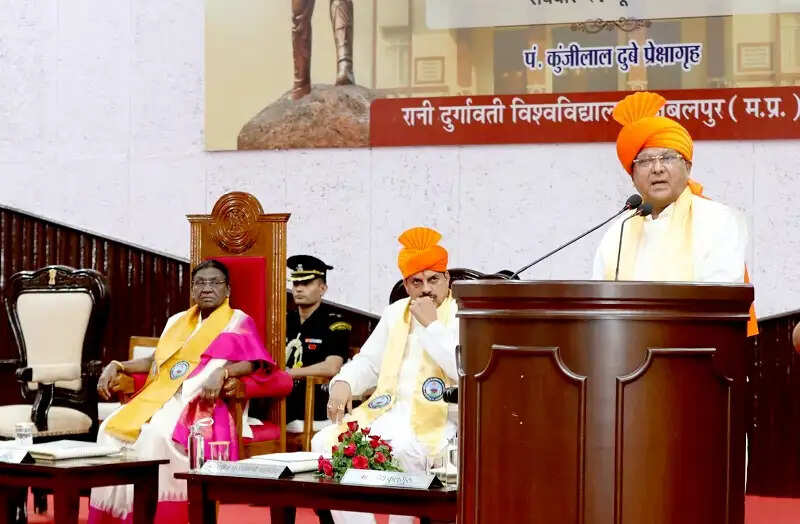 रानी दुर्गावती जनजातीय समुदाय सहित देश की प्रत्येक बेटी और युवा पीढ़ी के लिए प्रेरणा का केंद्रः राज्यपाल