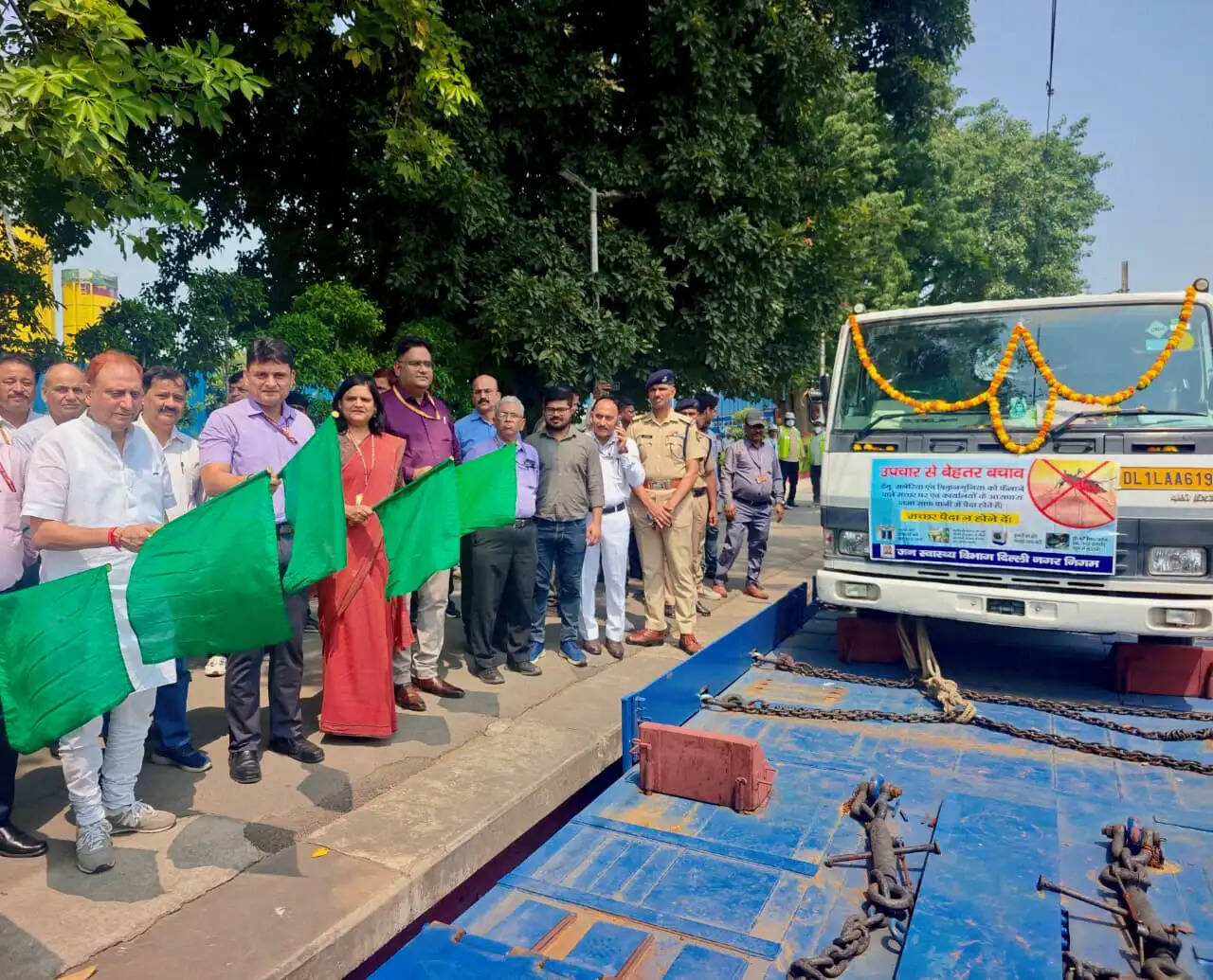 महापौर ने नई दिल्ली रेलवे स्टेशन से ‘मॉस्किटो टर्मिनेटर ट्रेन-2026’ को दिखाई हरी झंडी