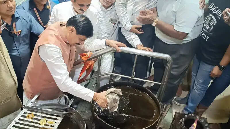 मप्र के मुख्यमंत्री ने पैदल चलकर उज्जैन में सिंहस्थ 2028 के निर्माण कार्यों की प्रगति का लिया जायजा
