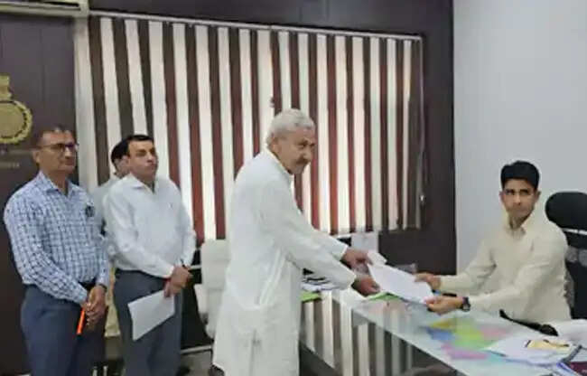 सोनीपत मेयर चुनाव नामांकन शुरू, पहले दिन रमेश खत्री मैदान में